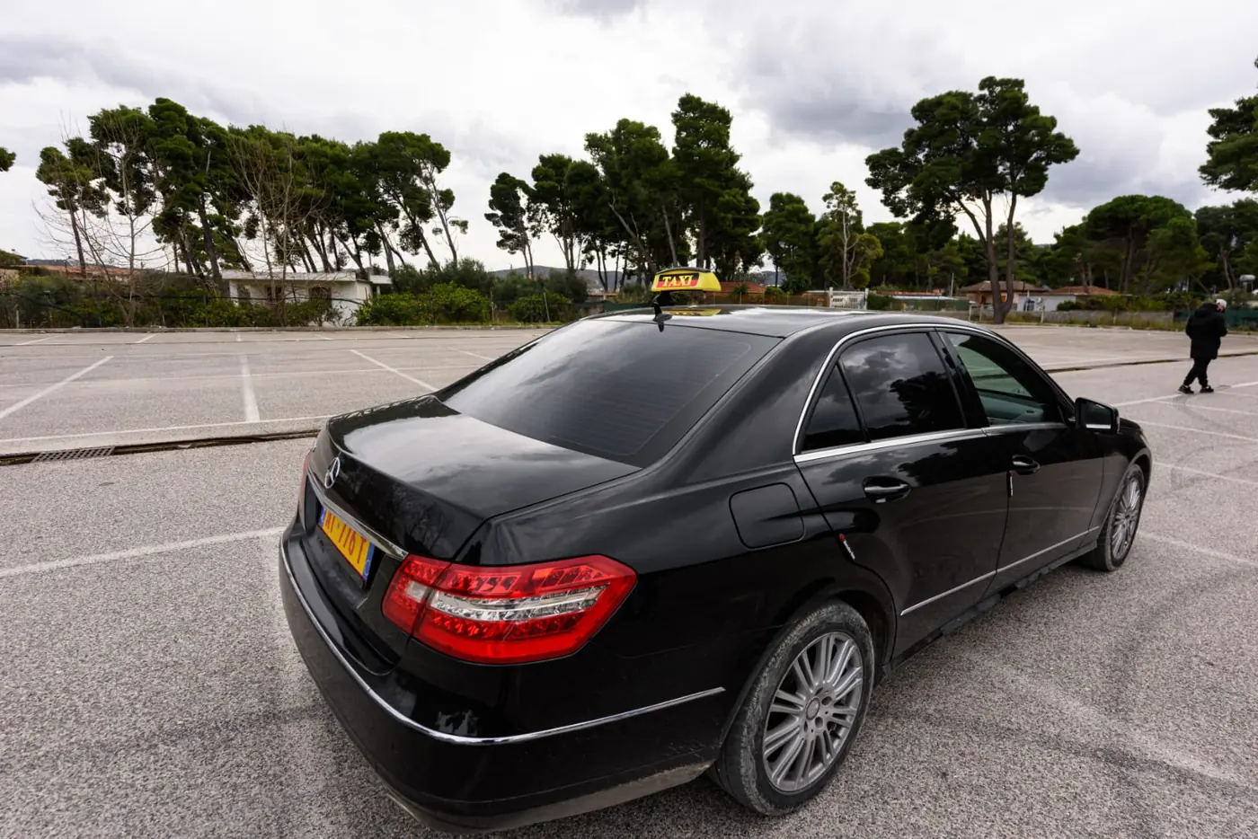 Rear three-quarter view of the Dhermi Taxi Mercedes-Benz E-Class